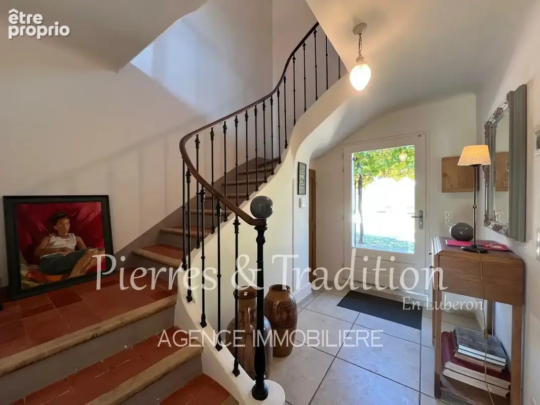 Propriété rénovée au coeur du Luberon avec piscine, cabanons et vignes - photo 9