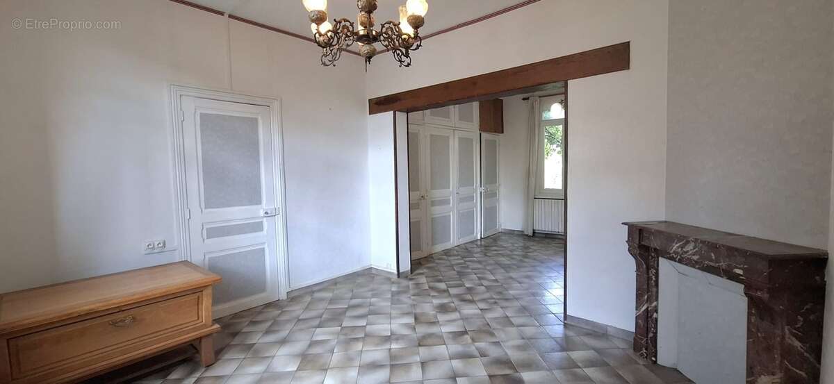 Maison indivuelle à vendre 6 pièces, Garage et Jardin ETREILLERS (02590) - photo 14