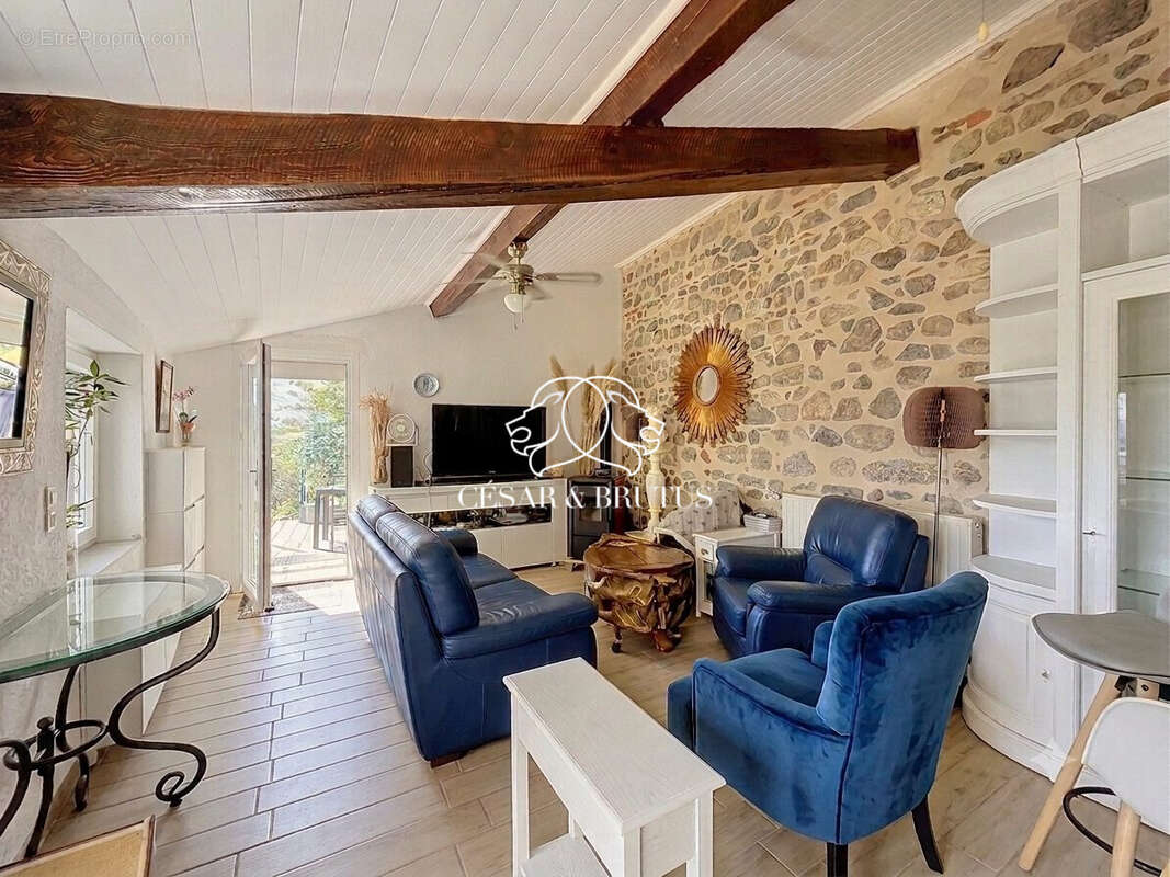 Maison 90 m² à Villemontais  - photo 3