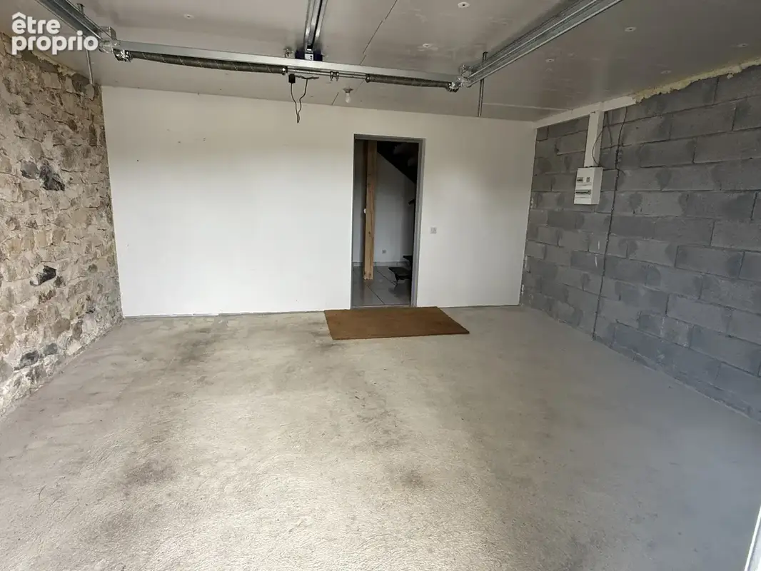 Maison en pierre rénovée avec terrain attenant - photo 12