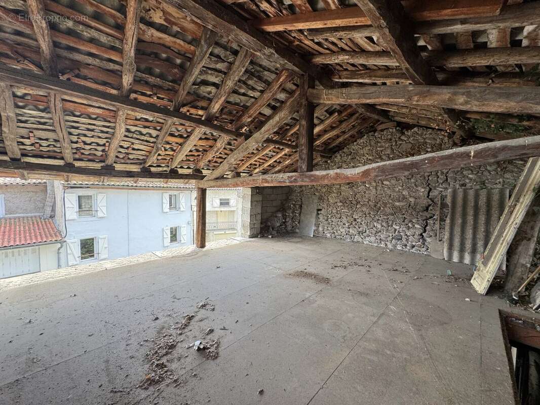 Maison de village à rénover - photo 3