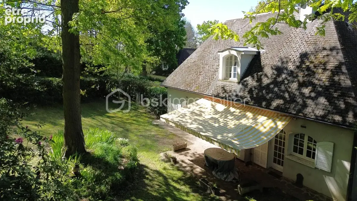 Maison familiale 5 ch av sous-sol, jardin clos arboré et parking - photo 13