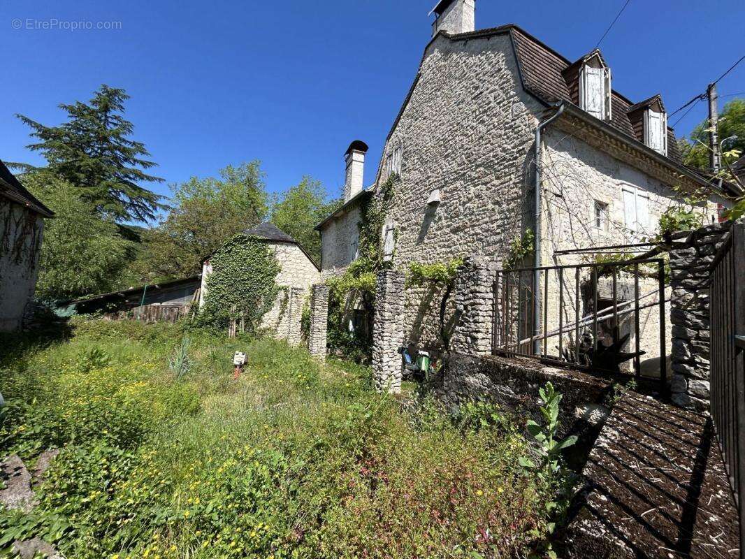 Maison à SAINT-SOZY
