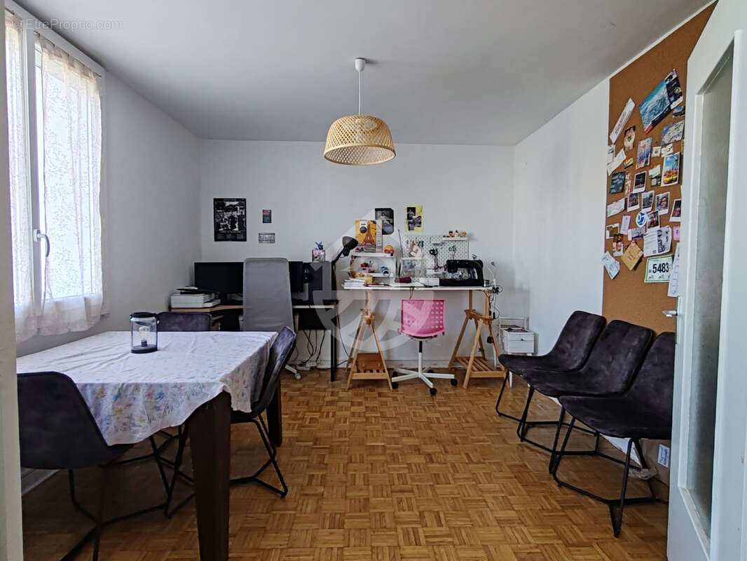 Appartement à BOURG-LES-VALENCE