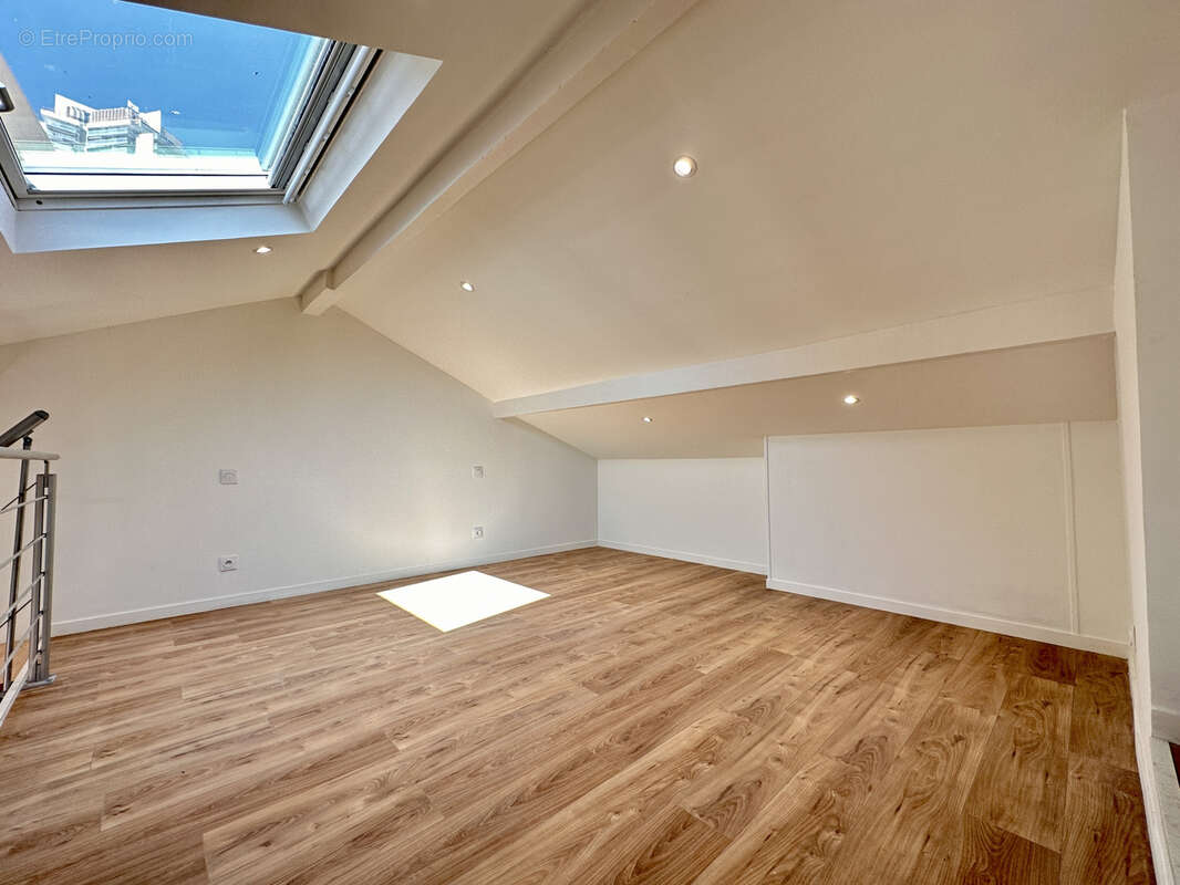 Appartement à BEAUSOLEIL