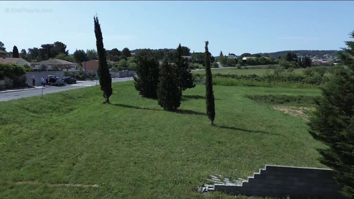 Terrain à BERRIAC