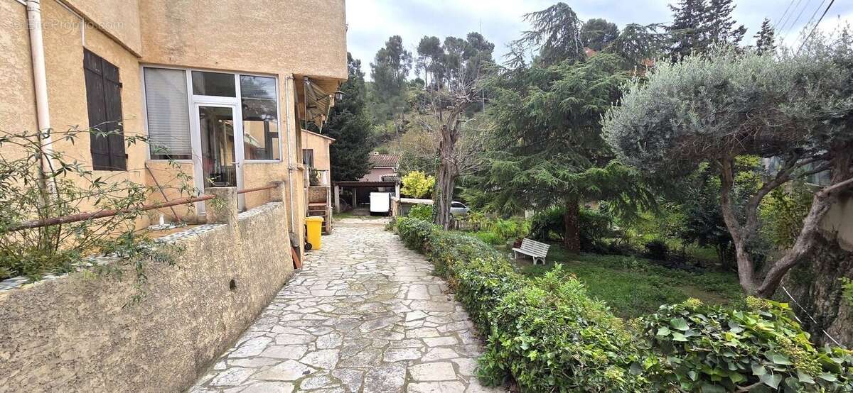 Maison à MARSEILLE-10E