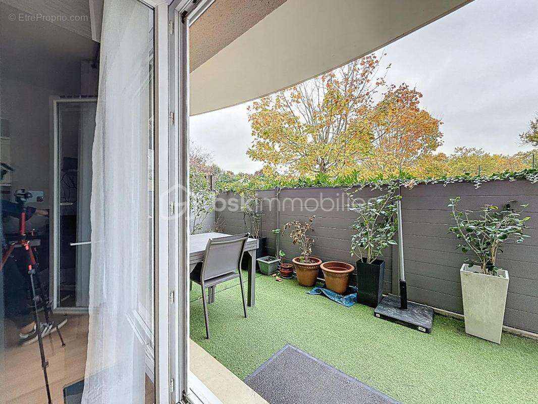 Appartement à JOUY-LE-MOUTIER