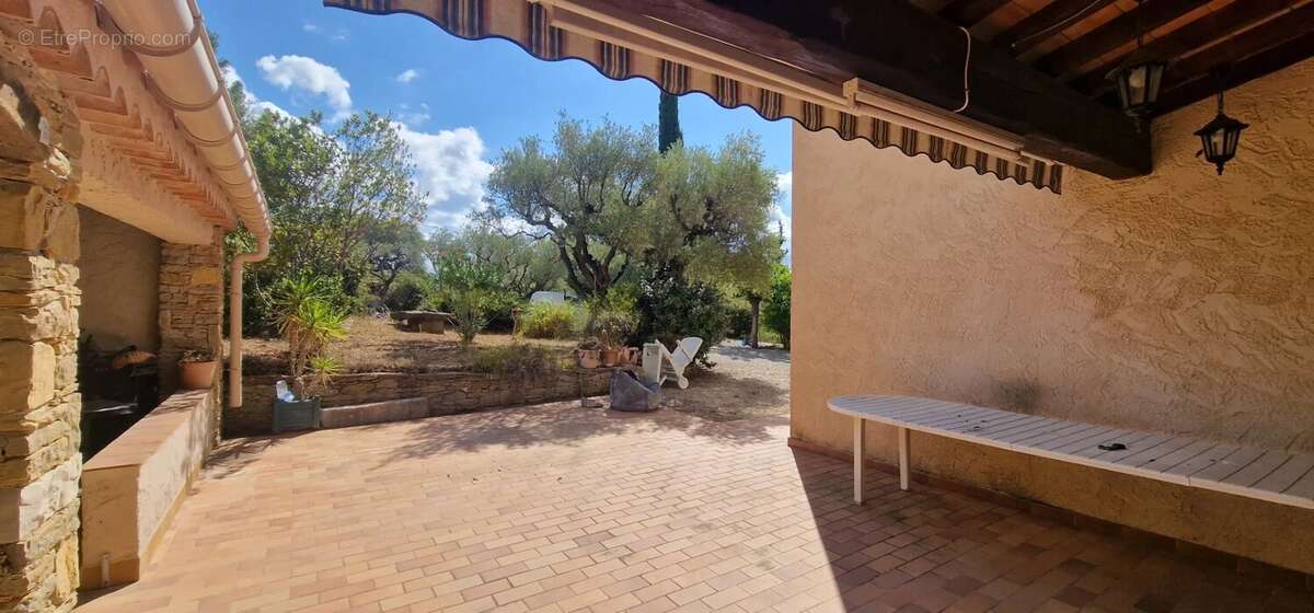 Maison à LA CADIERE-D&#039;AZUR