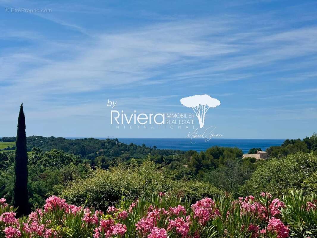 La croix-valmer - villa rénovée avec vue mer & piscine - photo 2