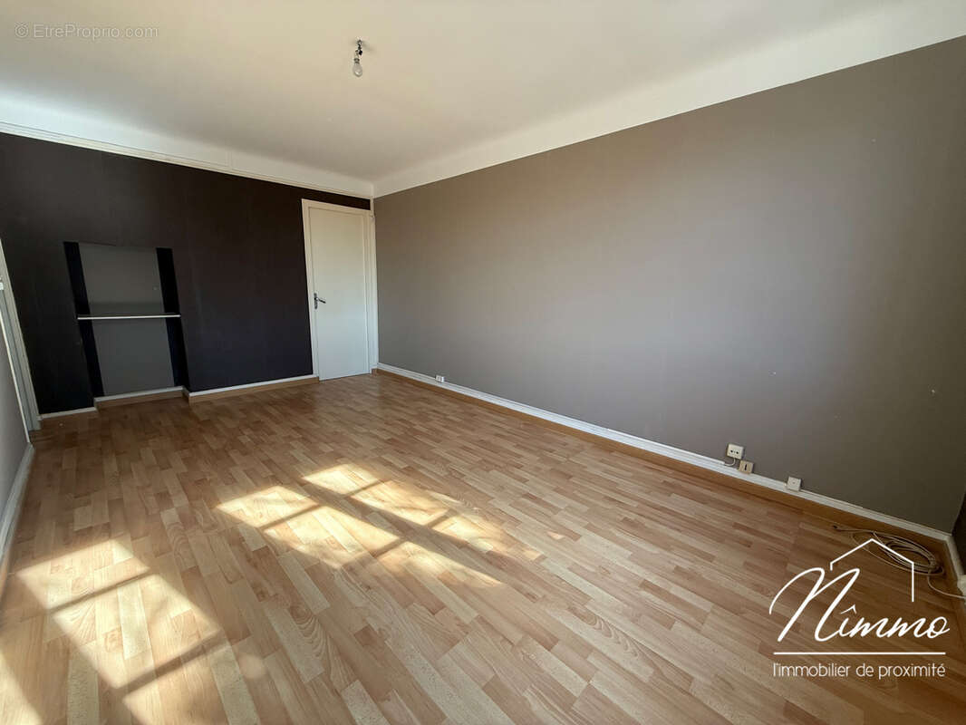 Appartement à NIMES