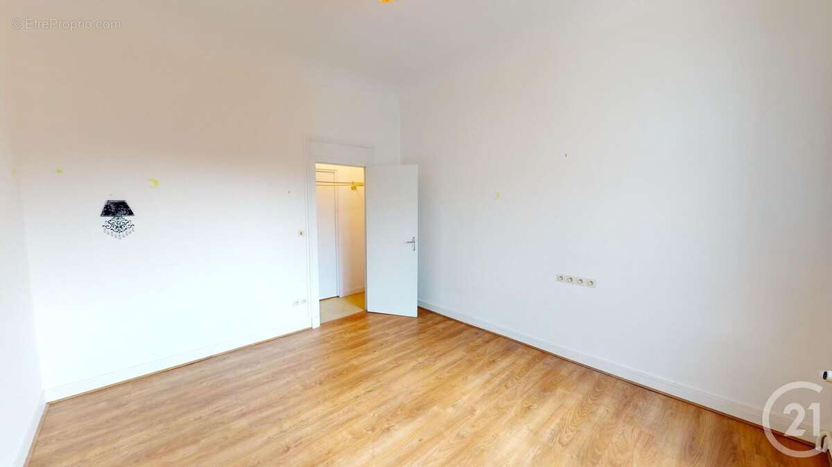 Maison à SAINT-QUENTIN