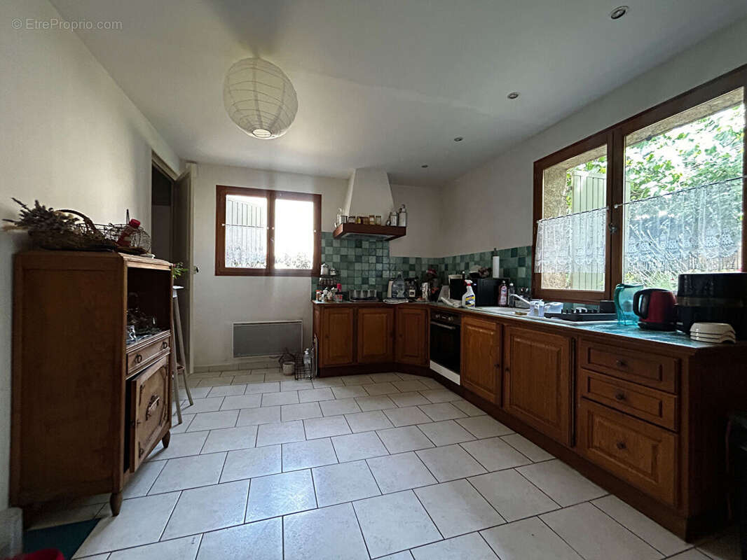 A VENDRE SUR LAURIS Belle maison de caractère à saisir ! - photo 7