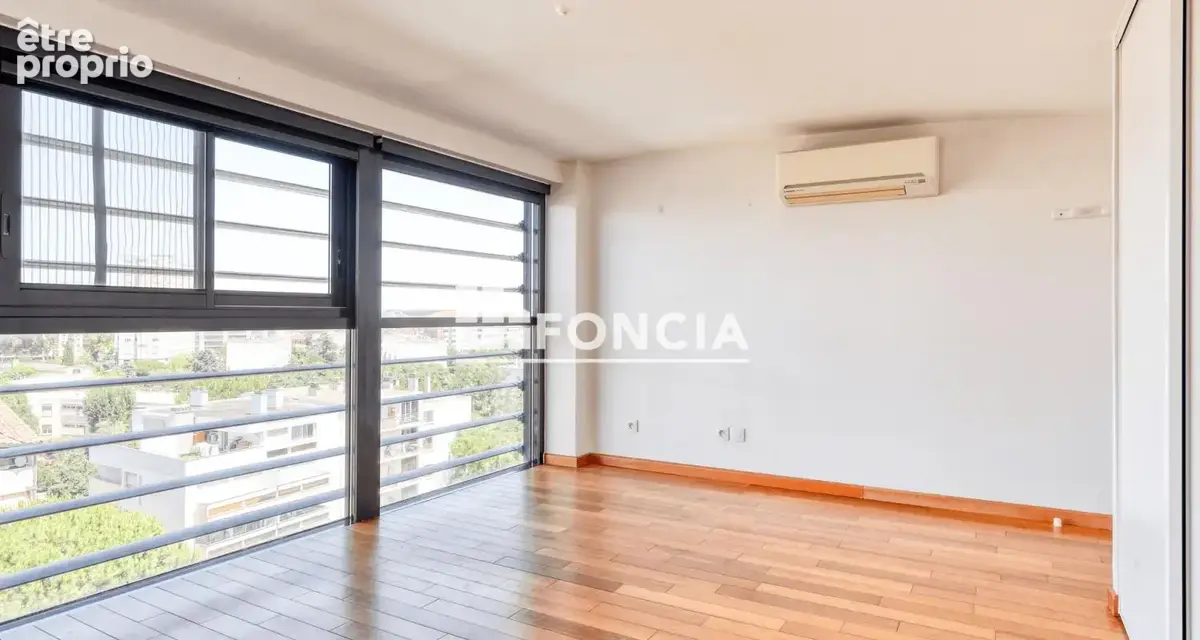 TOULOUSE  Avenue de LOMBEZ : Duplex atypique 140m² en dernier étage avec terrasse plein Sud - photo 8