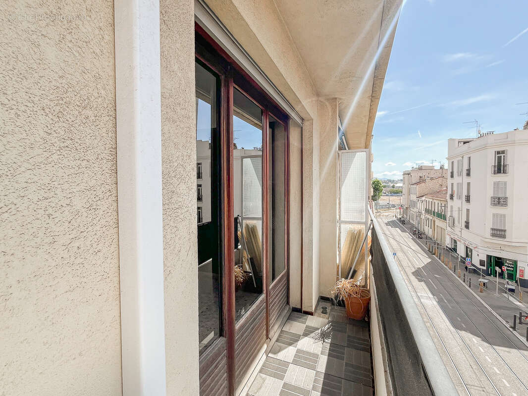 Appartement à MARSEILLE-5E