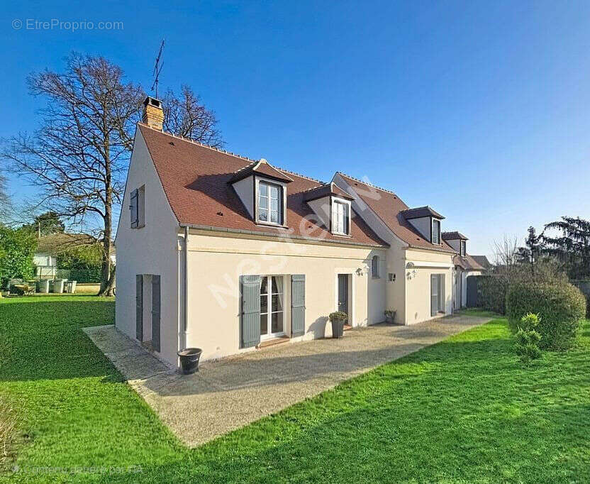Maison à ORRY-LA-VILLE