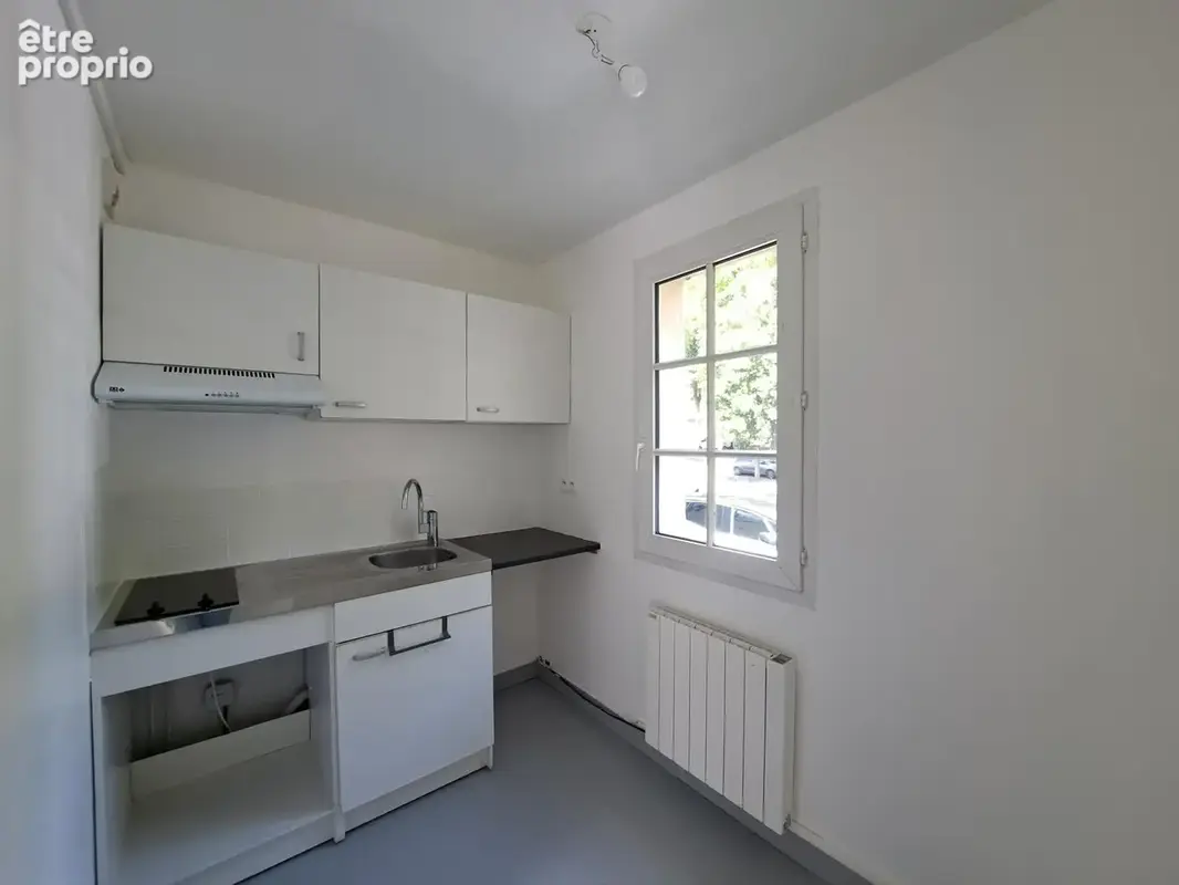 Bureaux à vendre Senlis 2 pièces plein coeur de Senlis - photo 4