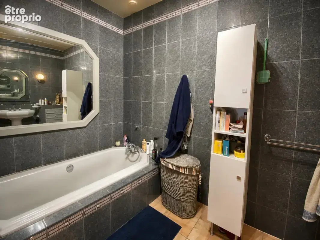 Maison de 7 pièces, 5 chambres, 234 m2 à Villefagnan - photo 13