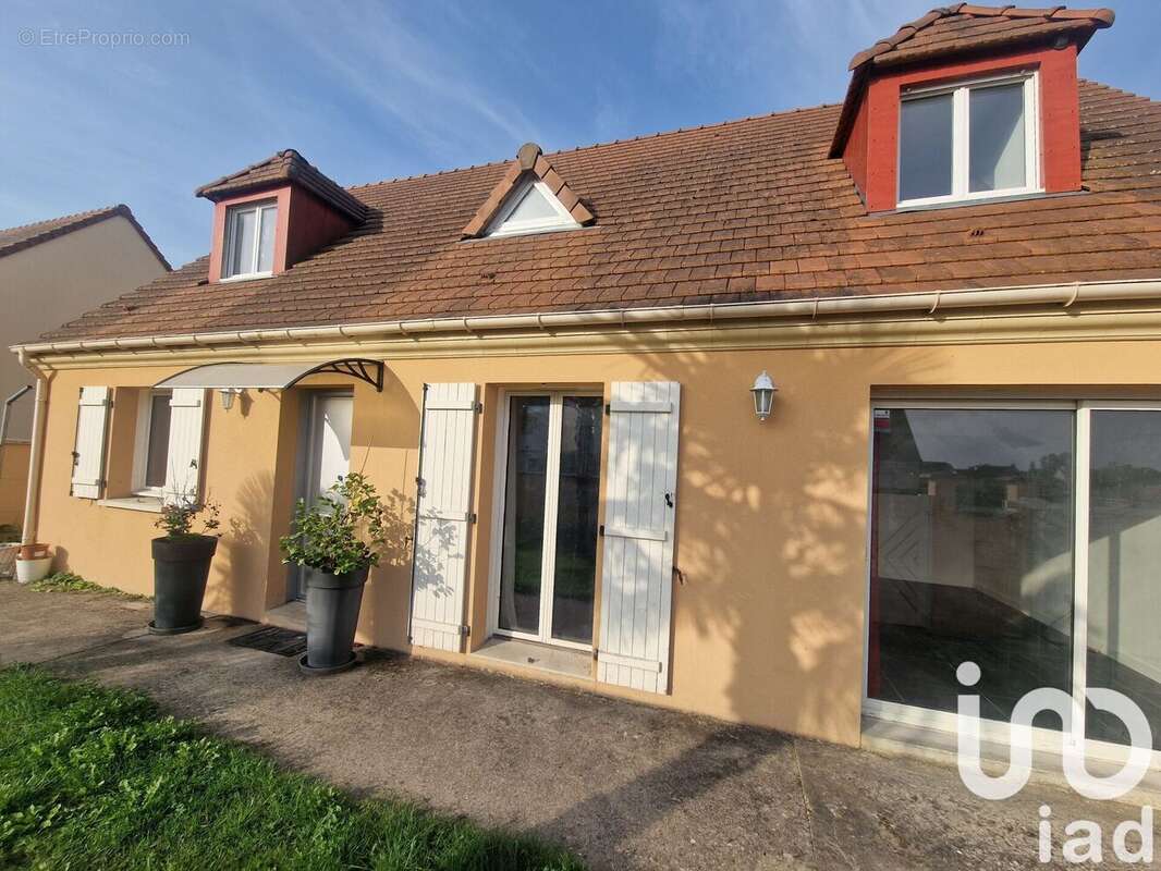 Photo 9 - Maison à LA GENEVRAYE