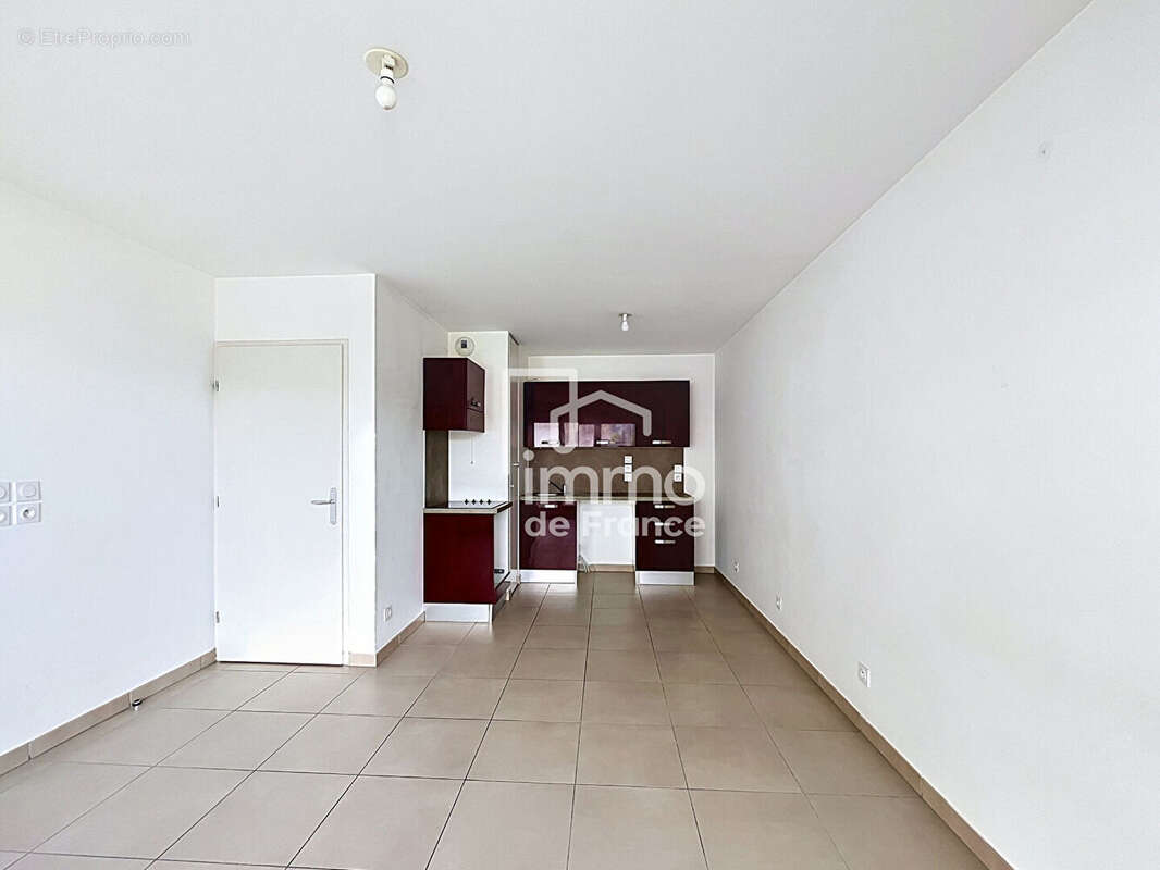 Appartement à VIRY