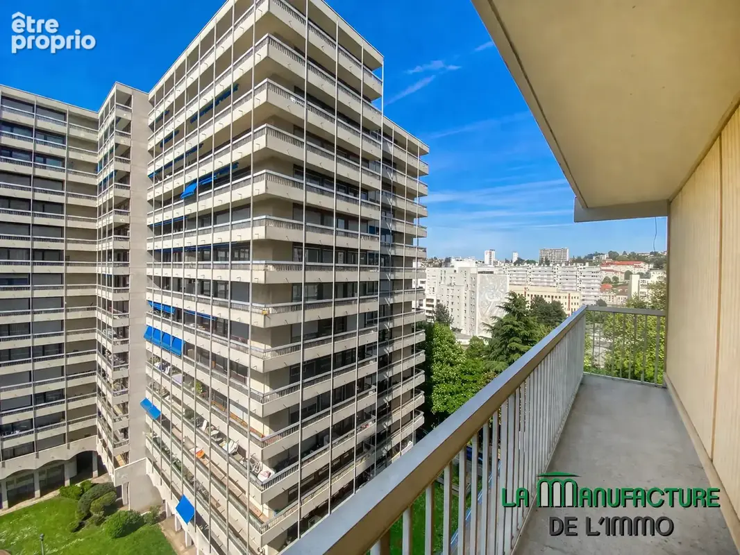 Appartement f3 lumineux avec balcon et garage / saint-etienne centre 2 - photo 2