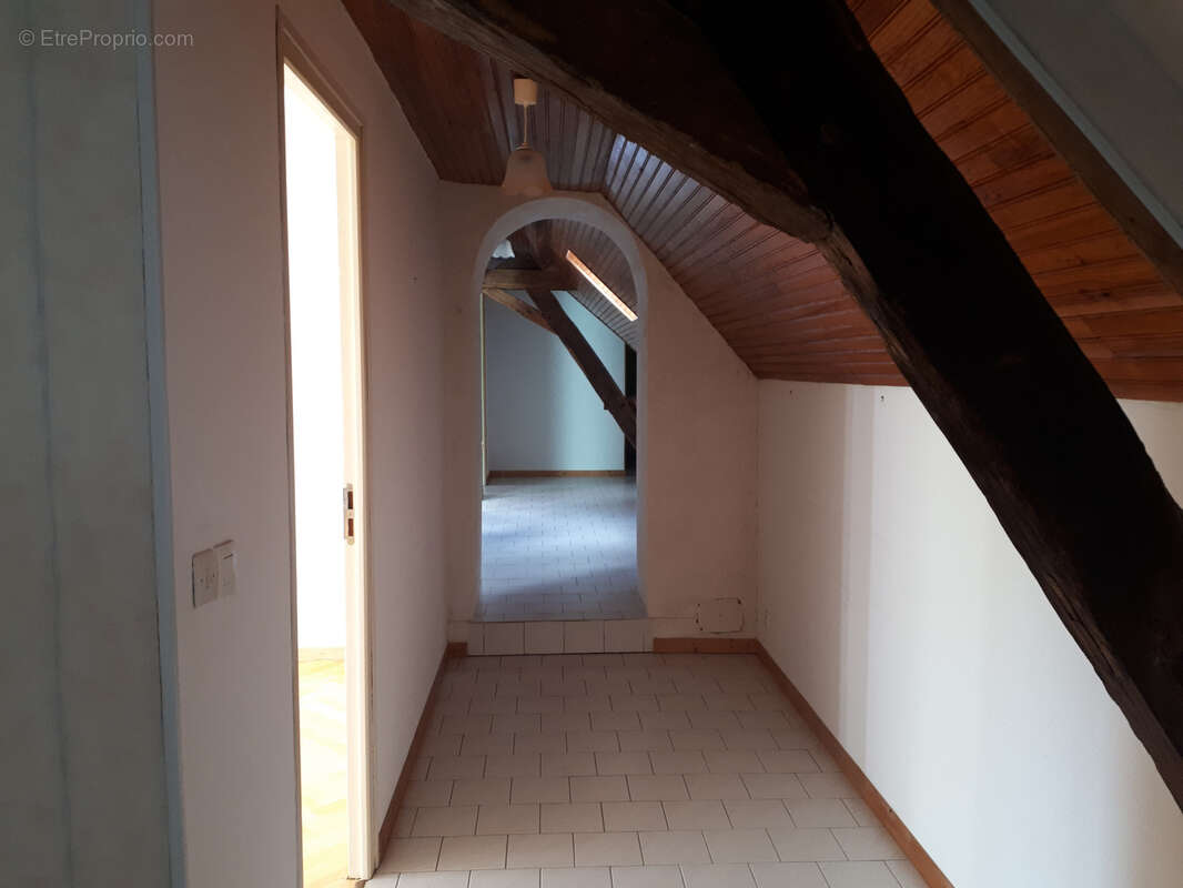 Maison à DANGE-SAINT-ROMAIN