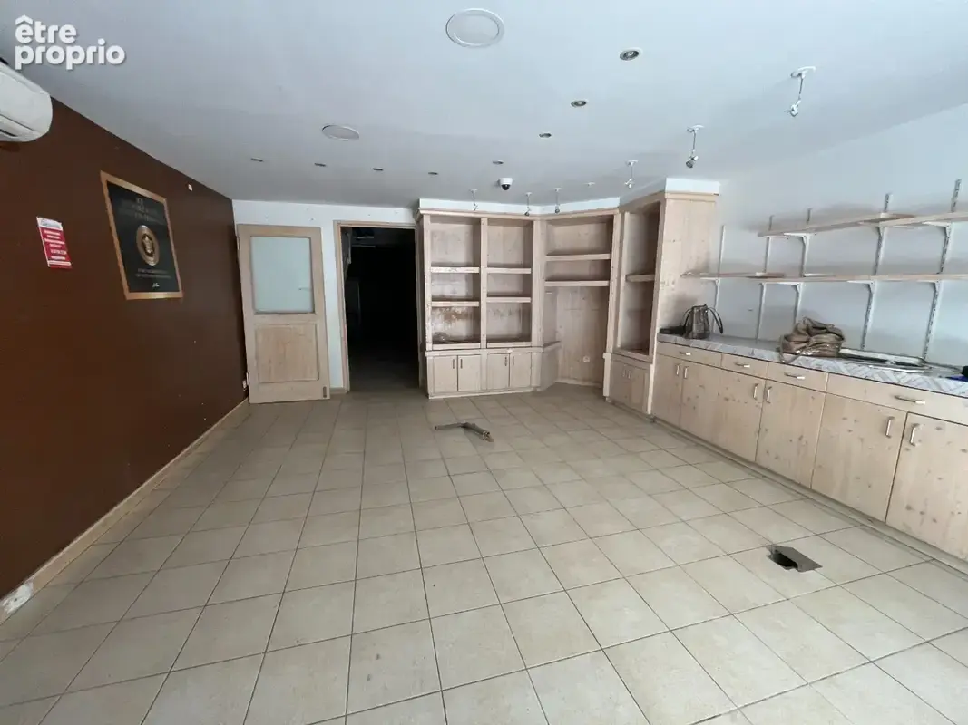 Appartement 8 pièces 323 m² à vendre à Apt (84400) - photo 4