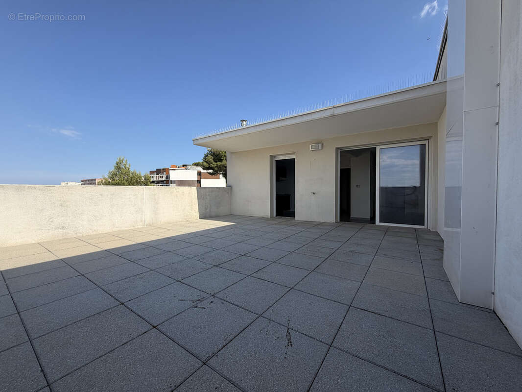 Sète, bas Saint Clair, appartement 3 pièces avec vue, terrasse, - photo 3