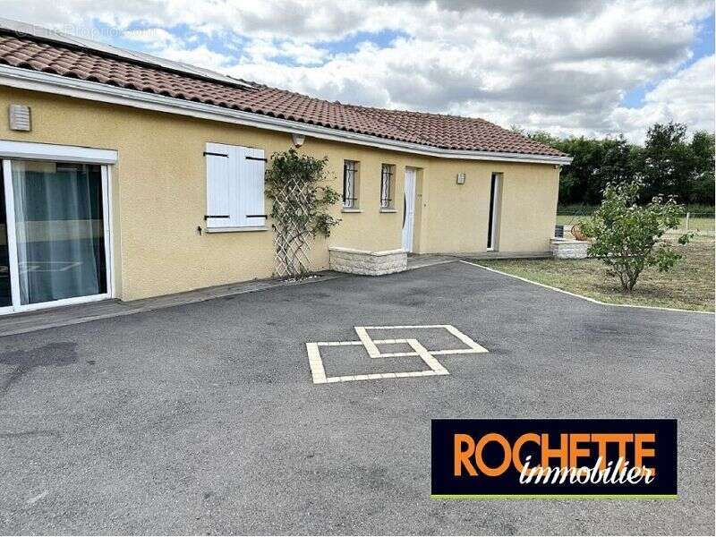 Maison à SURY-LE-COMTAL