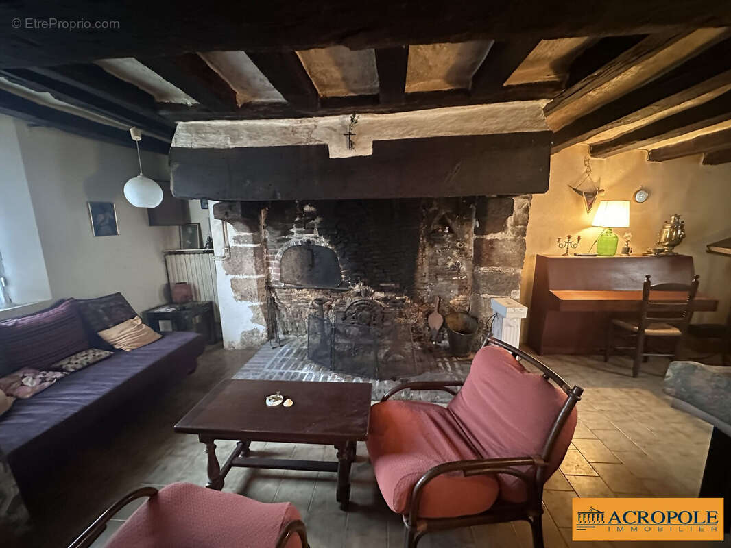 Maison à AUTRY-LE-CHATEL