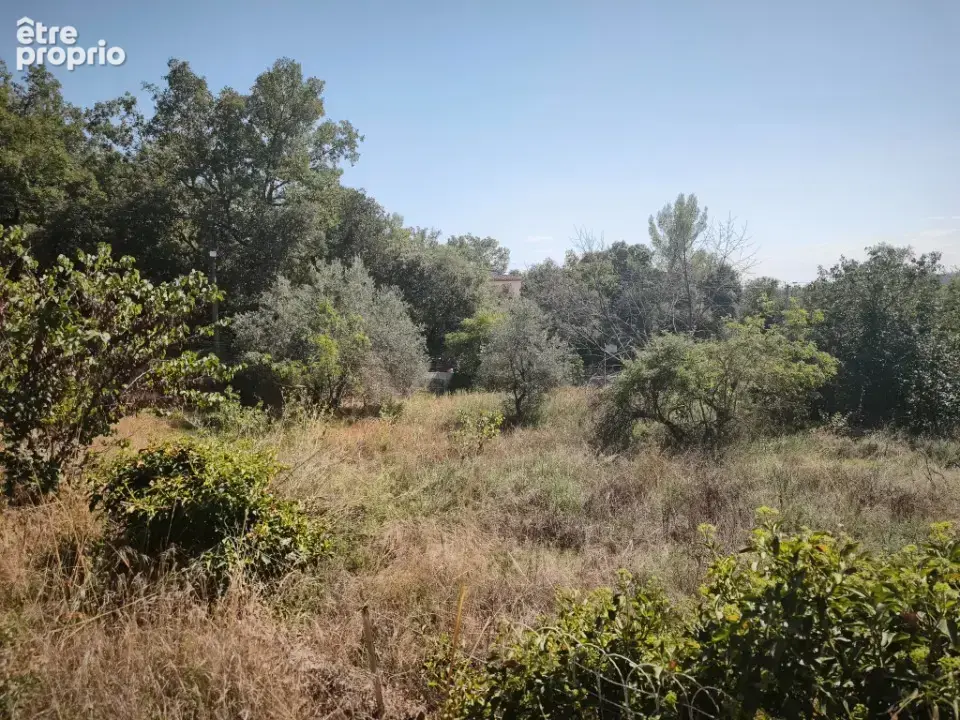 Terrain à BRIGNOLES