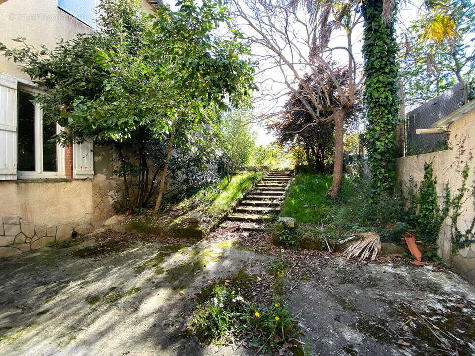 Maison à CAZAUBON