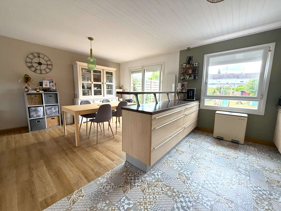 Jolie maison dans un secteur tres prise - photo 3