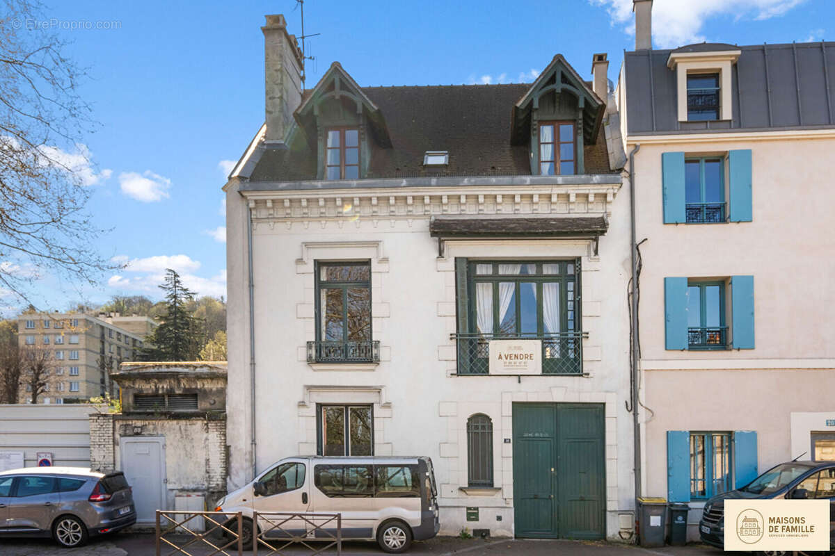 Maison à BOUGIVAL