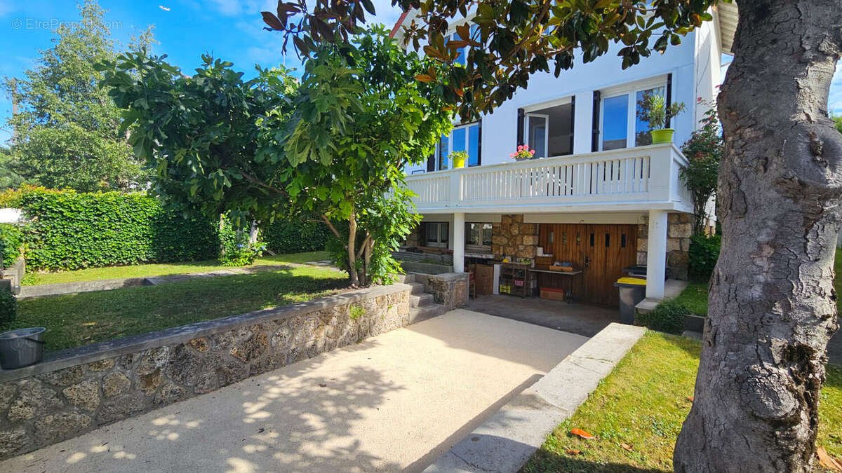 Maison à LONGJUMEAU