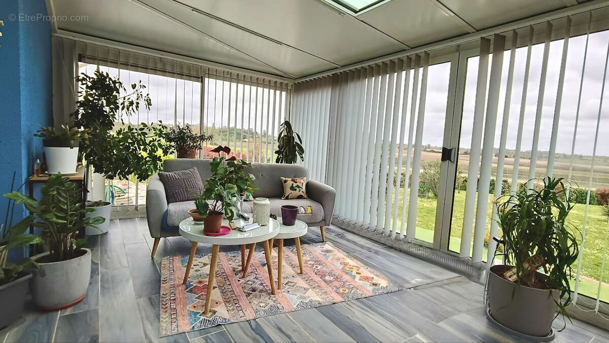 Maison à SAINT-MARTIAL-DE-MIRAMBEAU