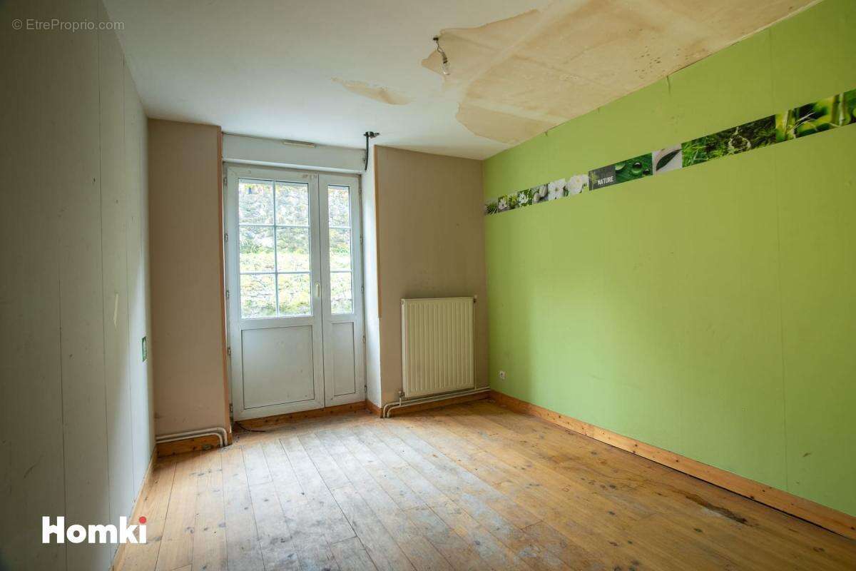 Appartement à LA SEAUVE-SUR-SEMENE