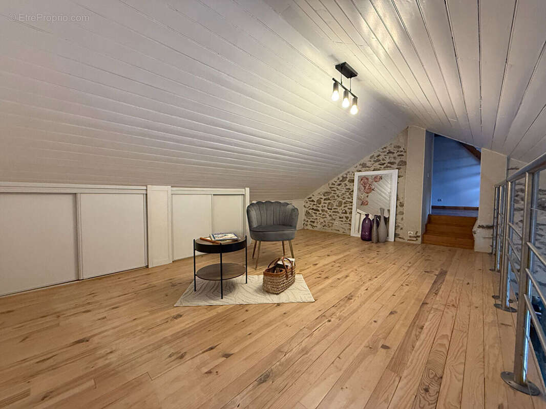 Maison à FROSSAY