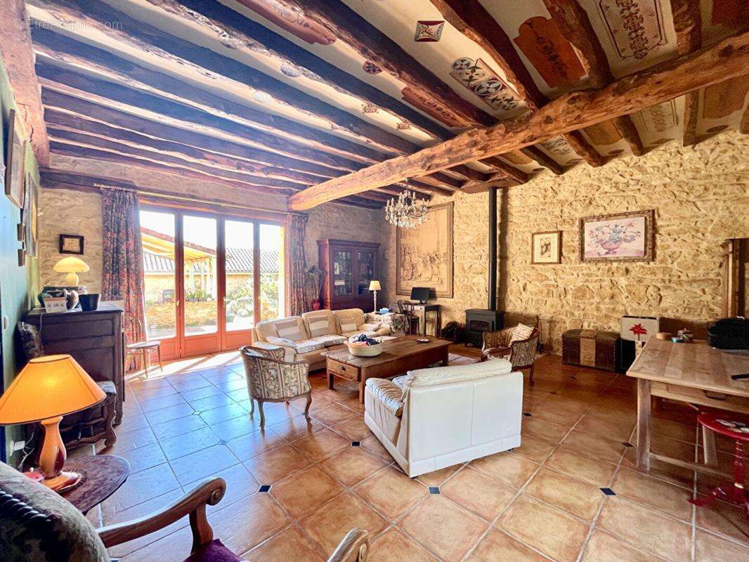 Maison en pierres et gite - photo 4