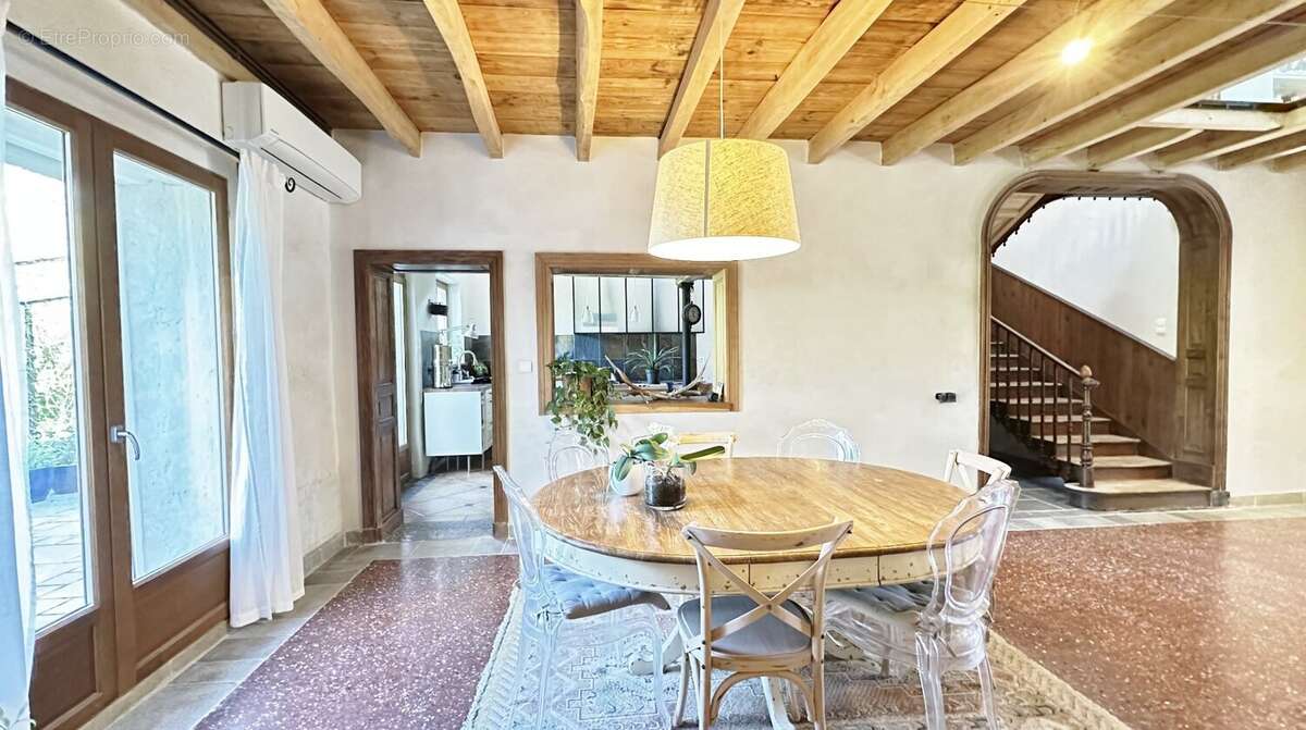 MAISON DE CARACTERE DU 18ème de 9 pièces de 235 M2 - photo 10