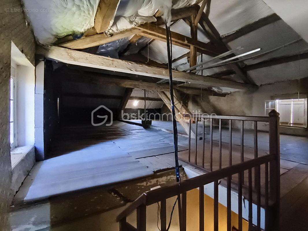 Maison a renover en deux parties avec terrain - photo 14