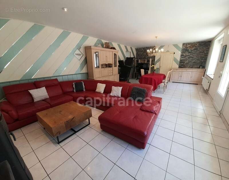 Maison à vendre 4 pièces SAINT THOIS (29520)- 3 chambres- surface habitable 120.27m2- Avec sous-sol- parcelle de 3922m2- dépenda - photo 7