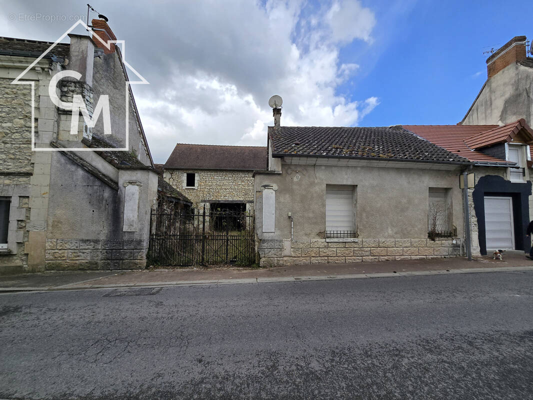 Maison à BARROU