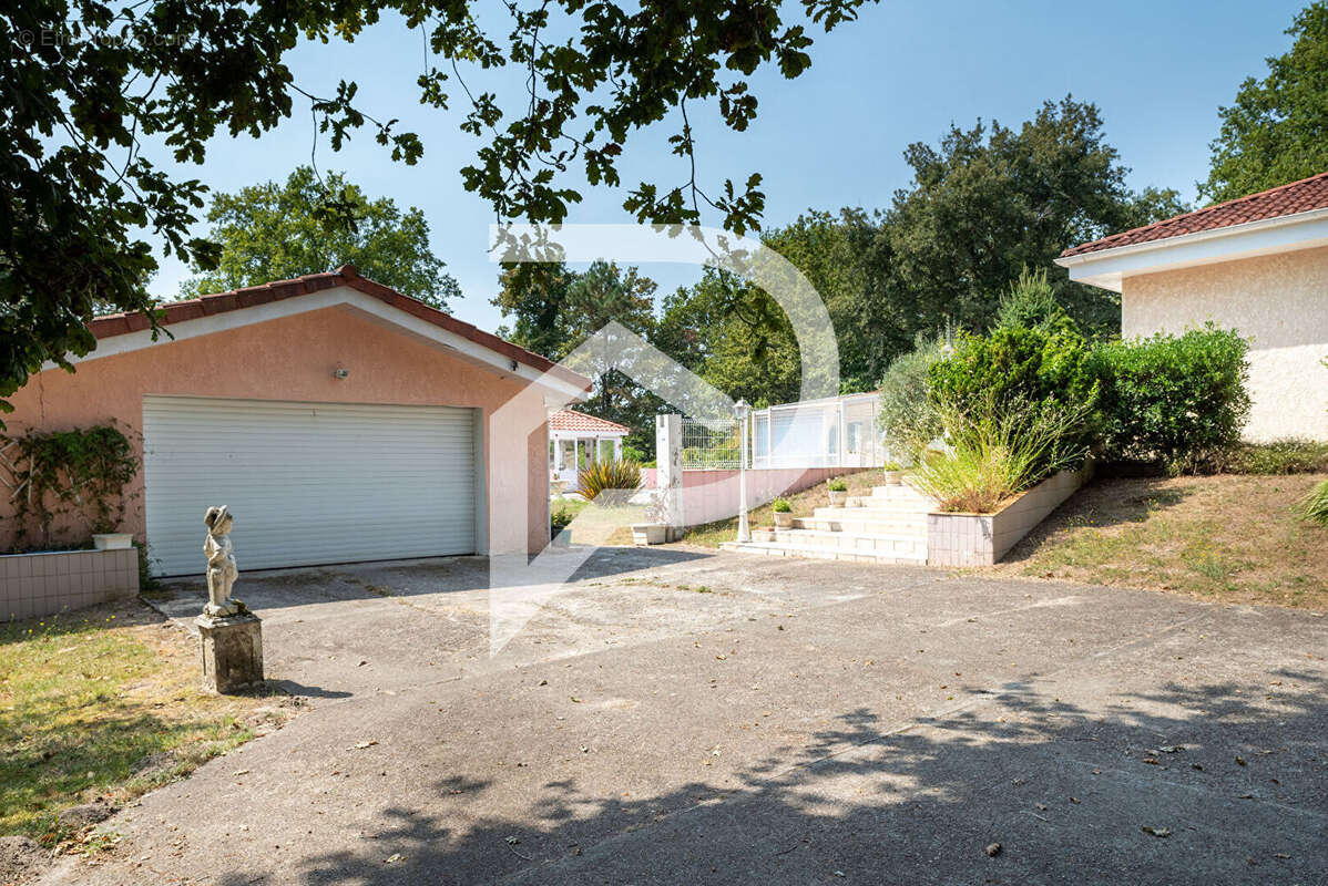 Maison à BRETAGNE-DE-MARSAN