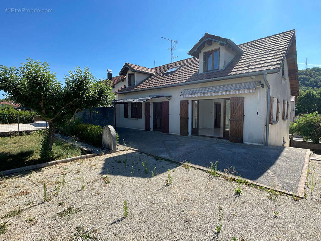 Maison Moirans En Montagne 7 pièce(s) 140 m2 - photo 3