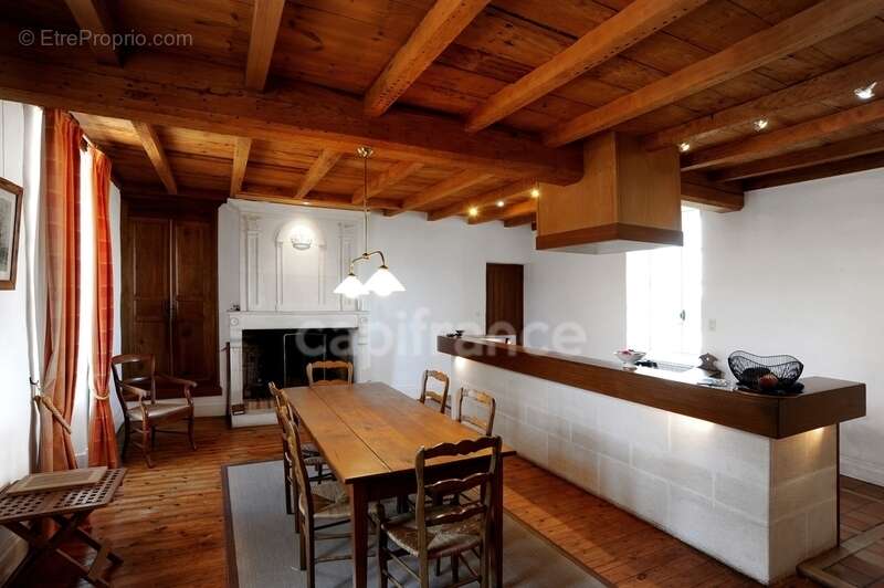 Propriete à vendre 8 pièces COGNAC (16) - photo 13