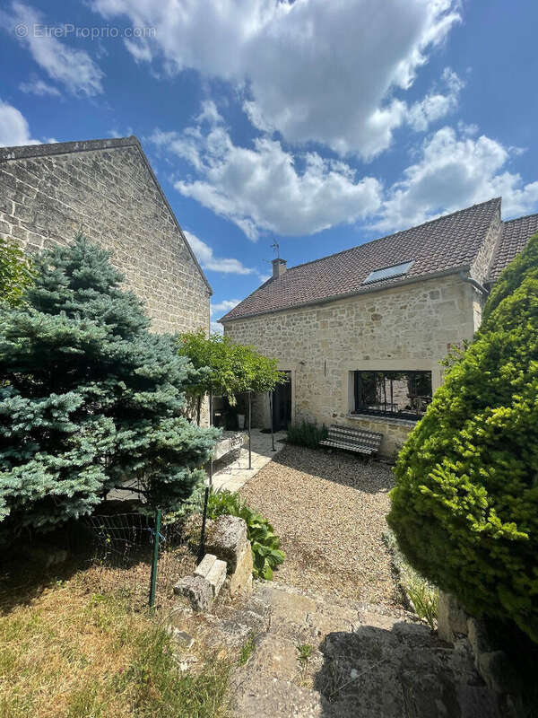 Maison à RONQUEROLLES