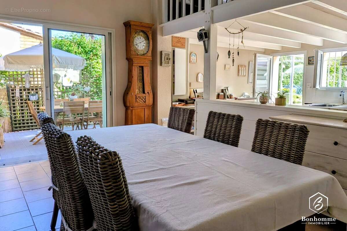 Maison 6 pièces - 148 m² Lestiac sur Garonne - photo 4