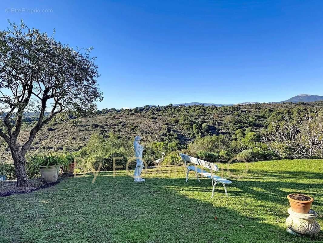 Maison à VILLENEUVE-LOUBET