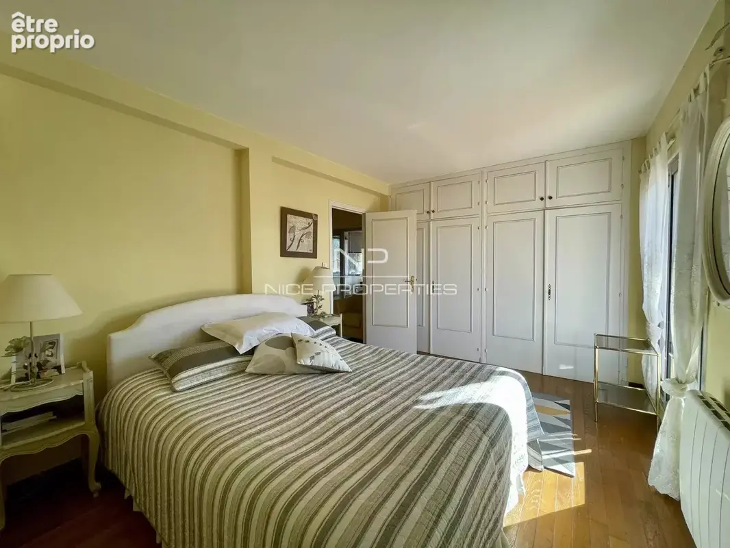 Villa avec piscine dans un quartier résidentiel - photo 11